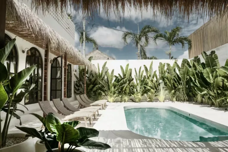 Airbnb Bali with private pools