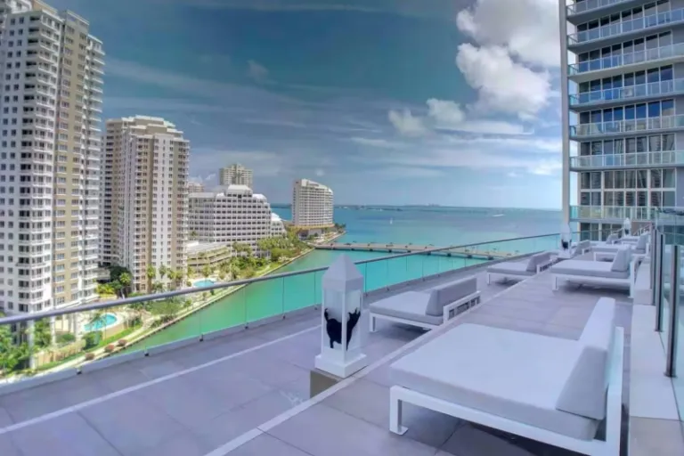 Airbnb Miami with ocean views