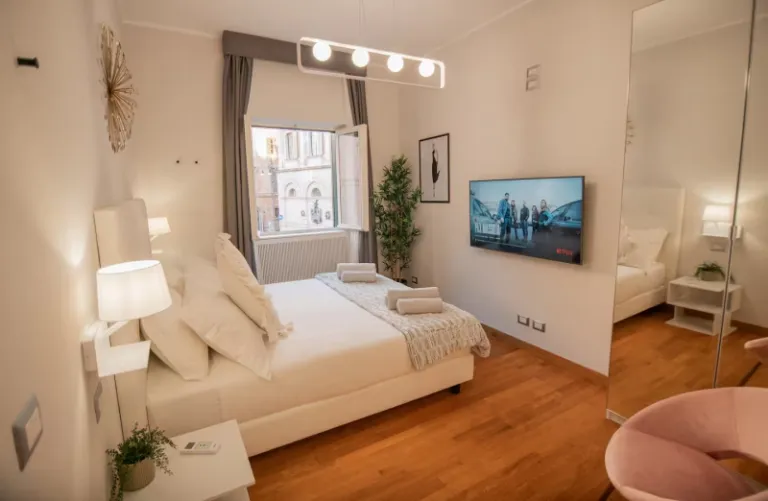 Airbnb Stays in Rome Close to Historical Landmarks