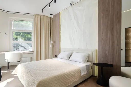 Image for article Best Airbnb Stays in Kyiv, Ukraine: Where Comfort Meets Culture