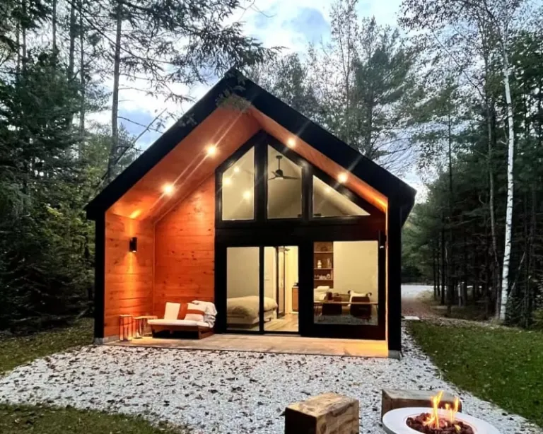 cute Airbnb stays in Adirondacks