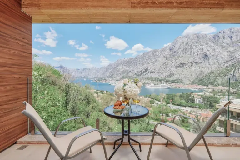 Airbnbs in Kotor