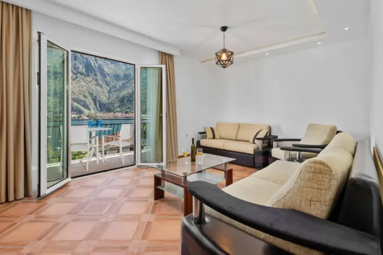 Airbnbs in Kotor