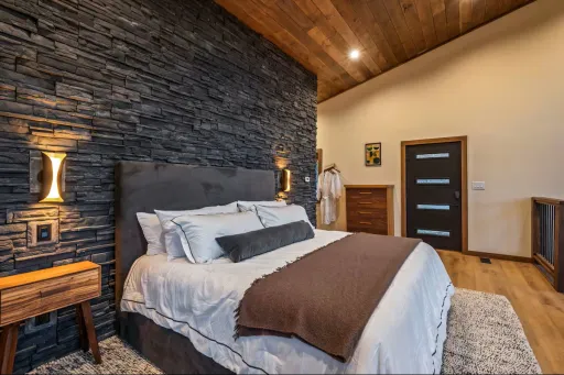 Image for article 8 Best Airbnb Stays in Great Smoky Mountains, USA to Book in 2025