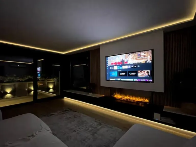 modern Airbnbs in Granada