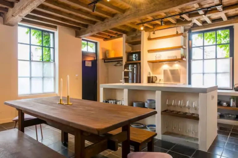 historic Airbnbs in Ghent