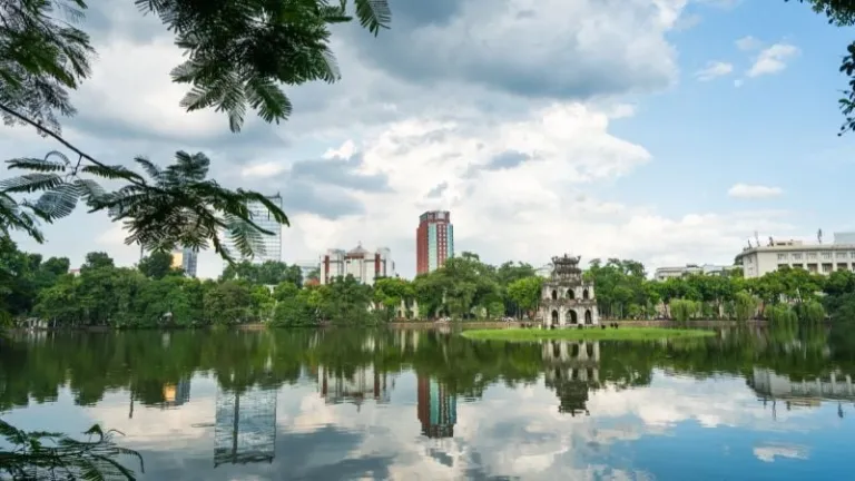 Hoan Kiem Lake