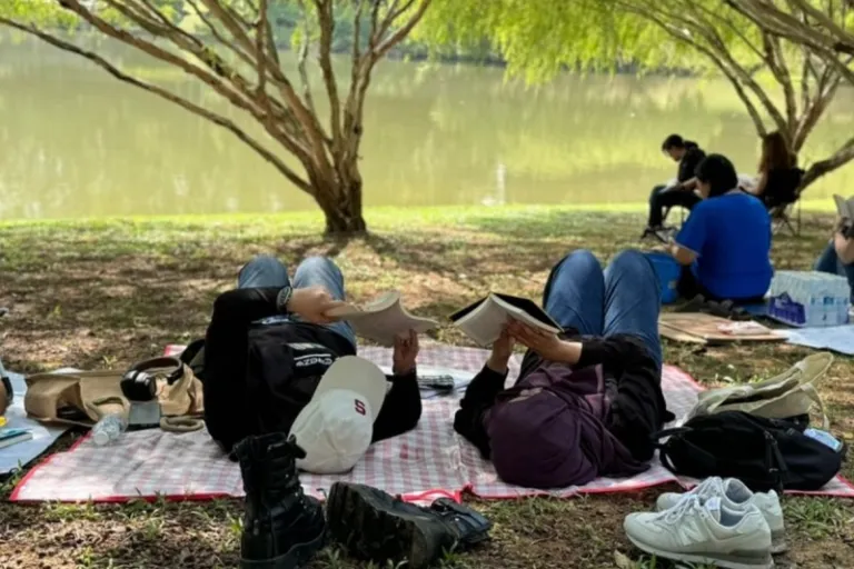 things to do in jb for book lovers