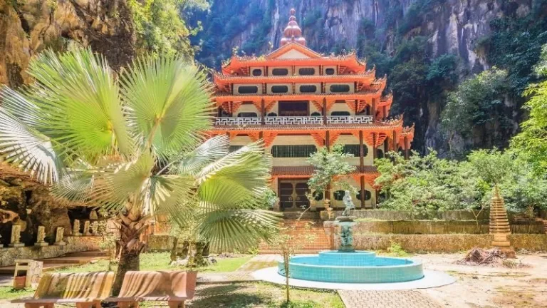 Sam Poh Tong Cave Temple