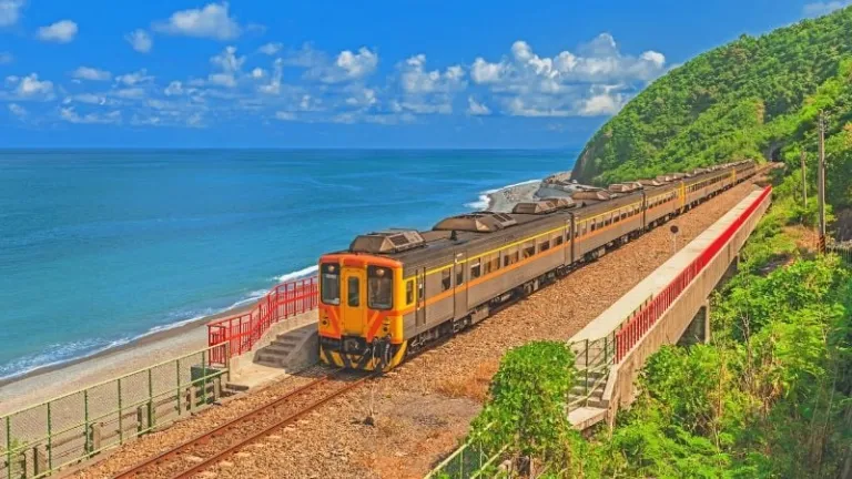 South-Link Line (Breezy Blue Train)