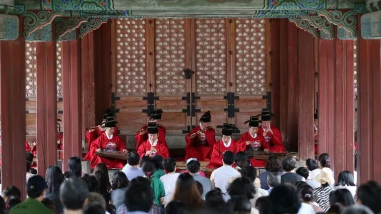 Gugak performance in Korea