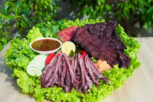 Image for article What to Eat in Sapa: 10 Must-Try Local Dishes and Where to Find Them