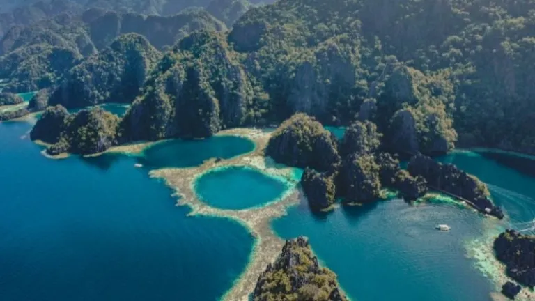 twin lagoon in coron