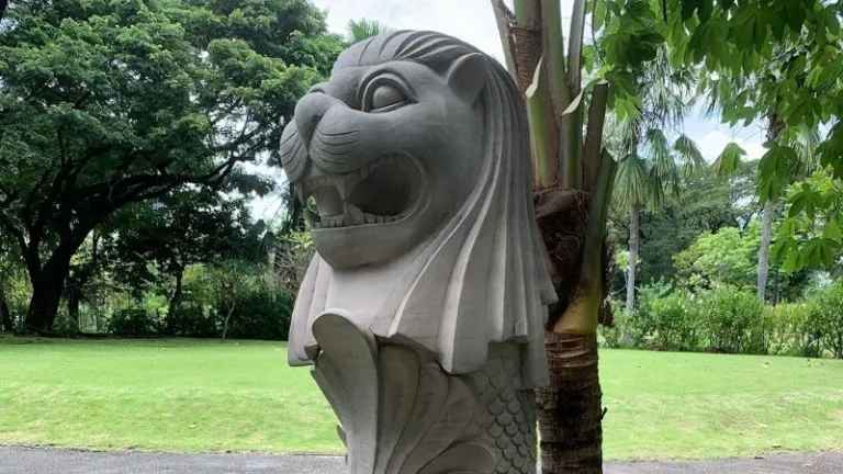 Benjakitti Park merlion