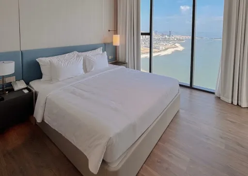 Image for article 6 Best Airbnb Stays in Ha Long Bay, Vietnam to Book in 2025