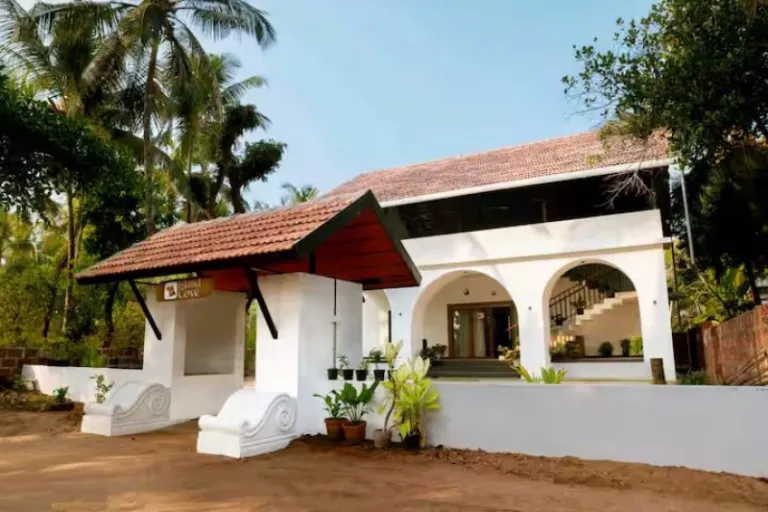 backwater Airbnb stays in Kerala