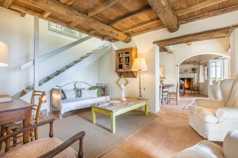 Airbnb in Tuscany 