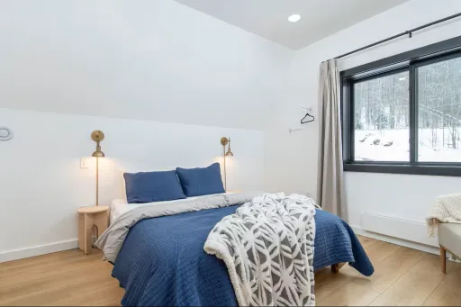 Image for article Best Airbnbs in Killington, Vermont to experience Autumn Season