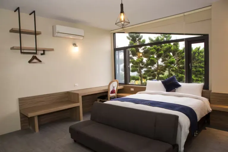 hillside Airbnbs in Alishan