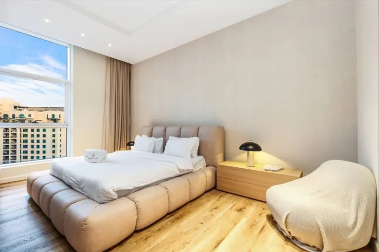 Airbnb in Palm Jumeirah