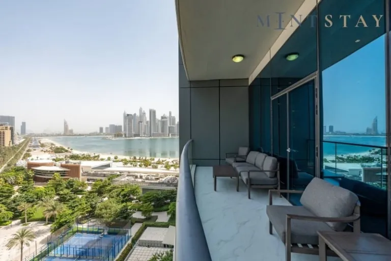 Airbnb in Palm Jumeirah