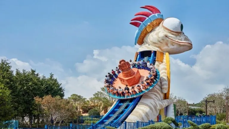 Jeju Shinhwa World Theme Park ride