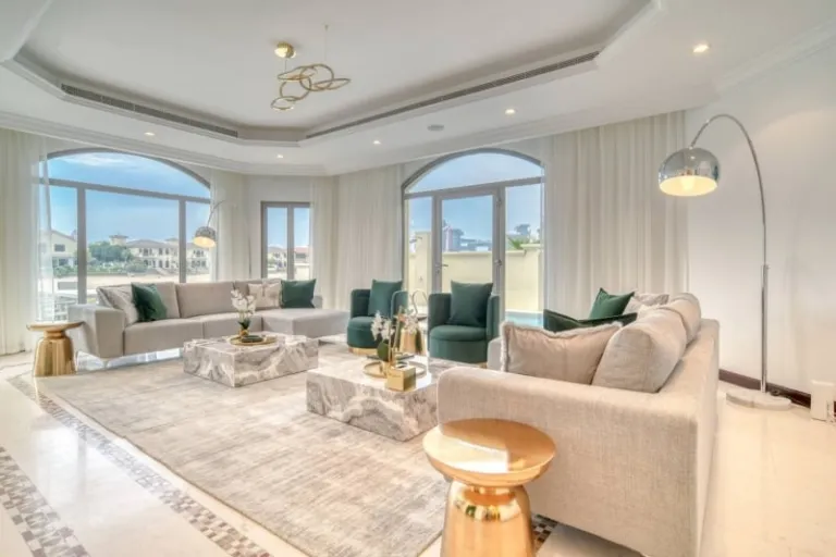 Airbnb in Palm Jumeirah 