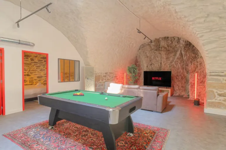 airbnb stays in Lyon