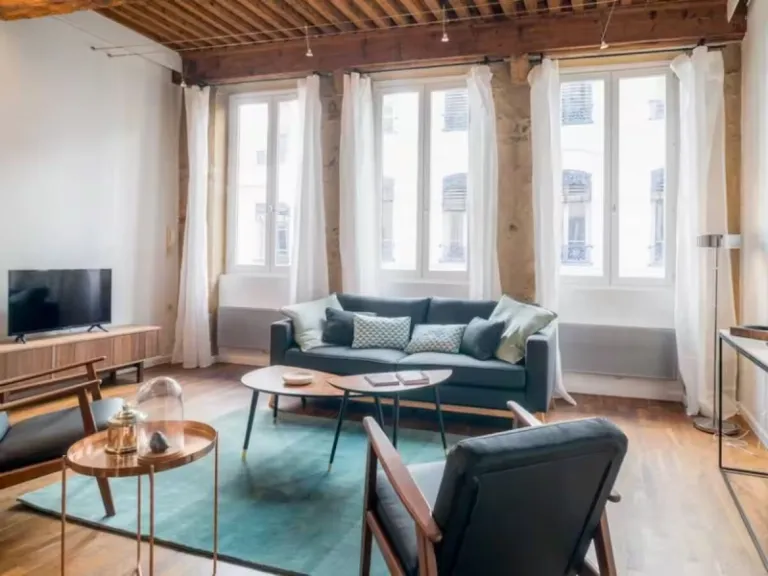 stylish airbnb stay in Lyon