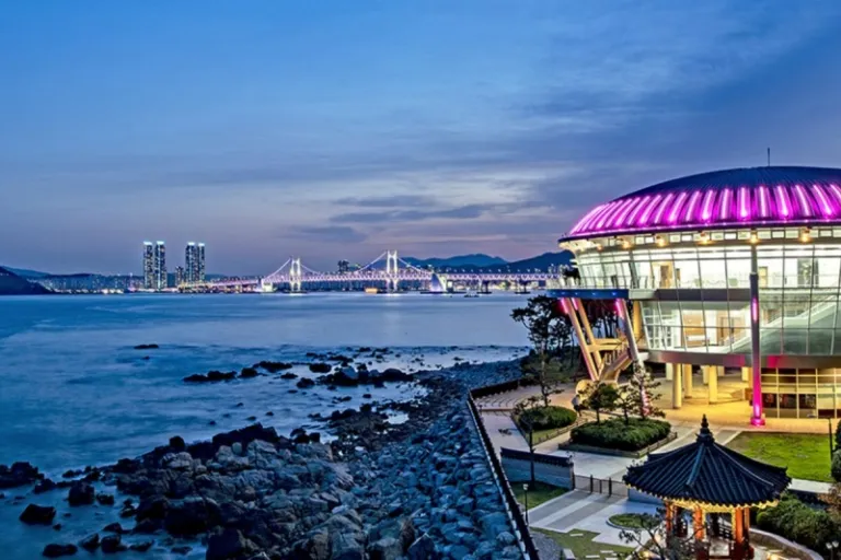 dongbaekseom island busan