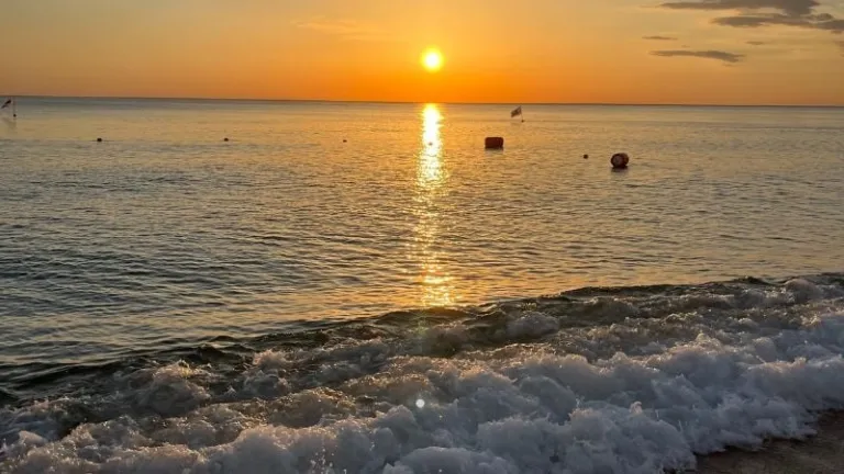 sunrise at gyeongpo beach