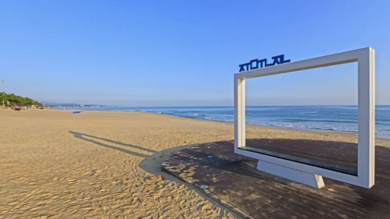 Jumunjin beach in Gangneung