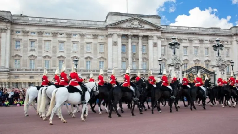 Changing of guards in Buckingham Palace
