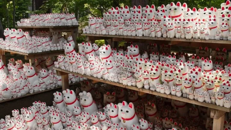 Gotokuji temple (Lucky Cat Temple) in Tokyo