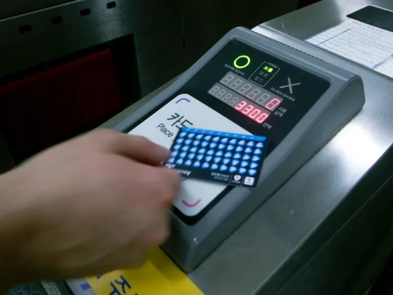 pay with tmoney card in seoul