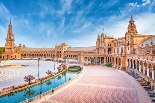 Image for article Things Every Singaporean Should Know Before Going to Spain