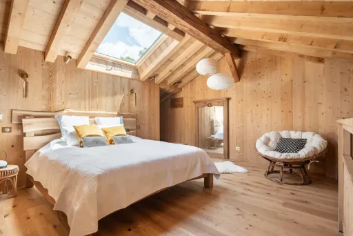 Image for article 8 Best Airbnb Stays in Savoie, France