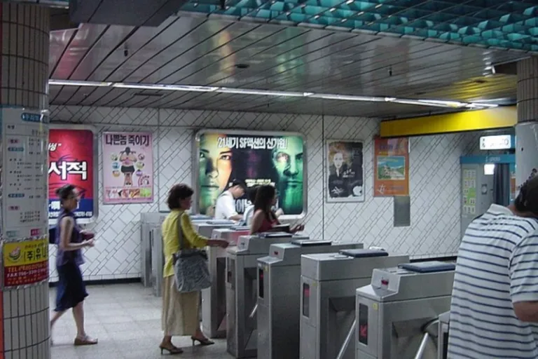 seoul station turnstile