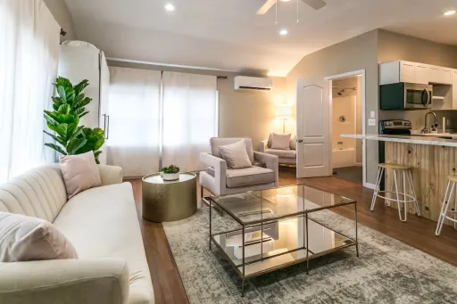 Image for article 6 Cheap yet Cosy Airbnbs to Book in Sylvan Beach, New York in 2025