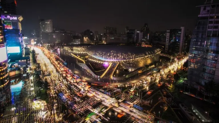 Dongdaemun at night