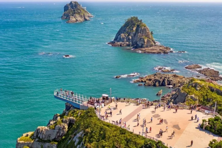 Oryukdo Skywalk busan