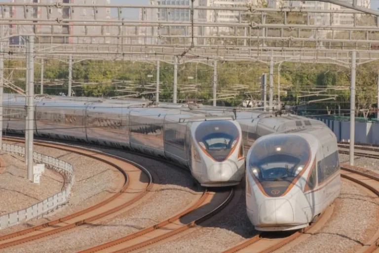 china trains
