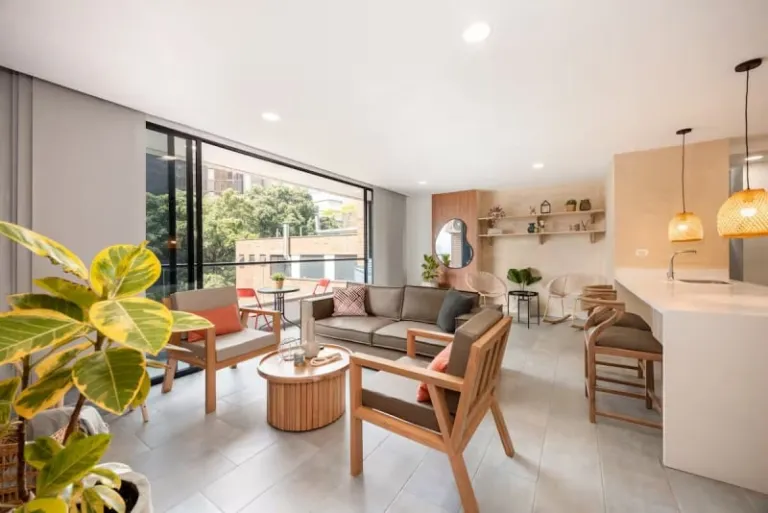 central Airbnb Stays in El Poblado