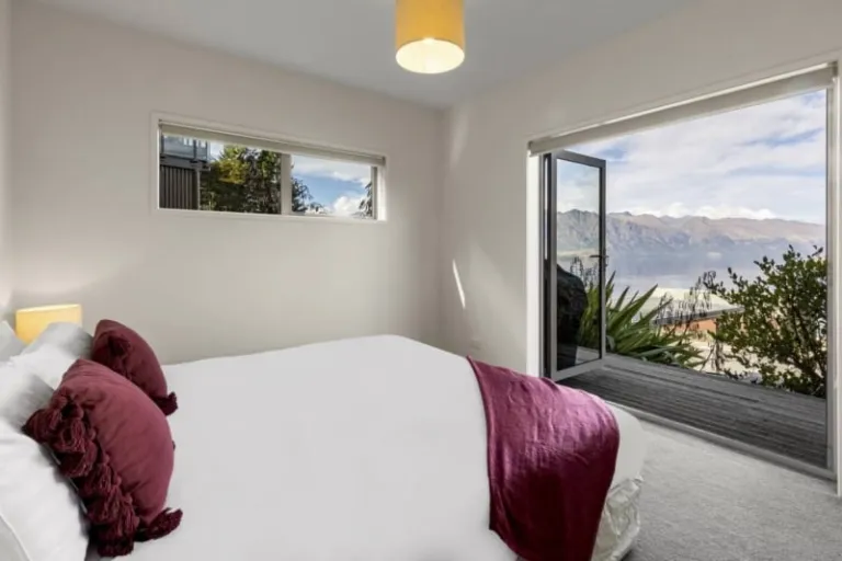 Airbnb in Queenstown