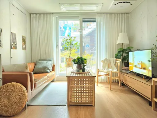 Image for article 8 Cheap yet Cosy Airbnbs to Book in in Seoul, South Korea