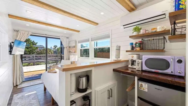 chic Airbnb stays in Okaloosa Island