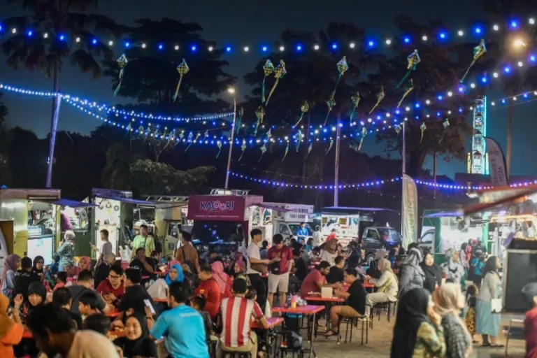 tebrau food truck park