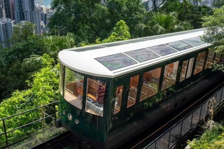 hong kong peak tram