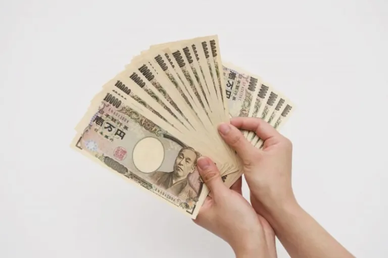 japan cash