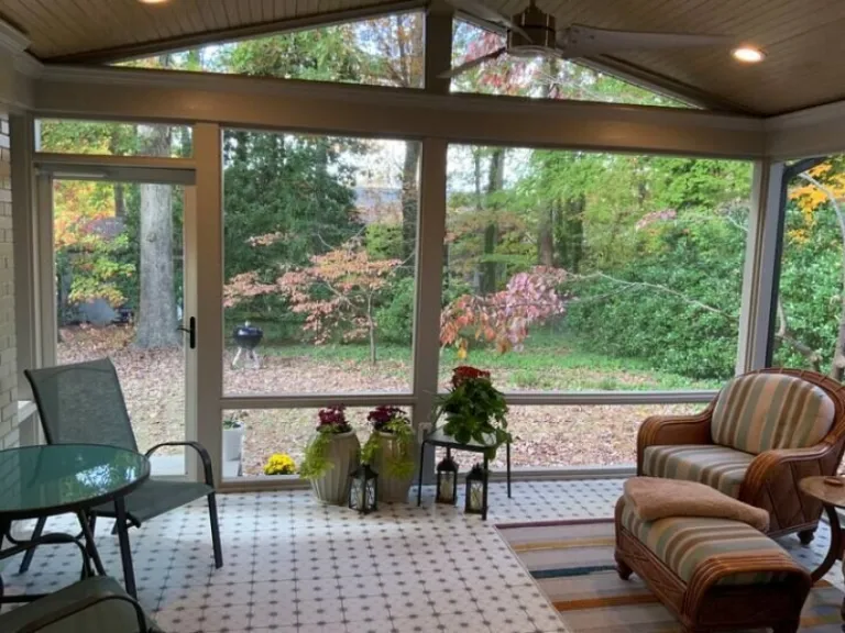 retro vibe Airbnb stays in Cary North Carolina